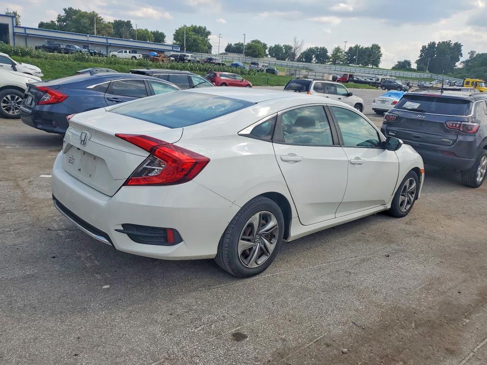 Photo 3 from auction – 2019 HONDA CIVIC with VIN 2HGFC2F64KH517178