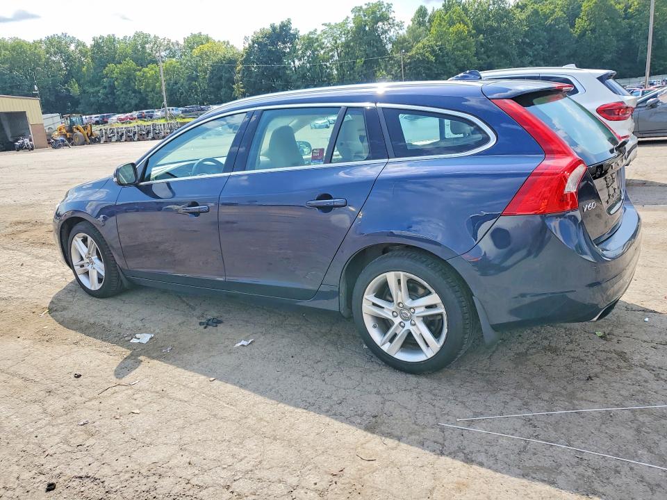 Photo 2 from auction – 2015 VOLVO V60 with VIN YV1612SC0F1189076