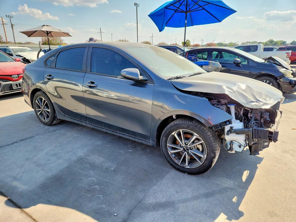 Photo 4 from auction – 2023 KIA FORTE with VIN 3KPF24AD7PE571922