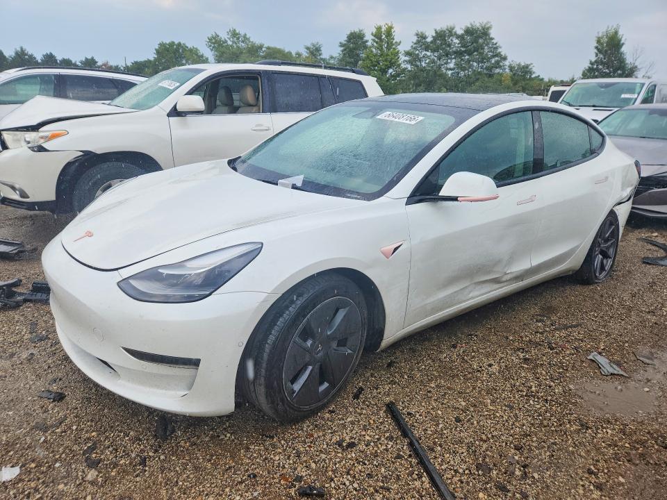 TESLA MODEL 3 2022 with VIN 5YJ3E1EB7NF182271 - Photo from auction