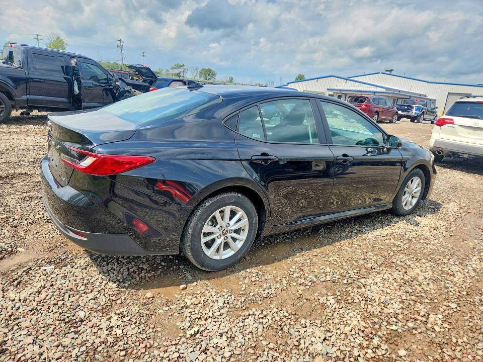 Photo 3 from auction – 2025 TOYOTA CAMRY with VIN 4T1DAACK8SU014978