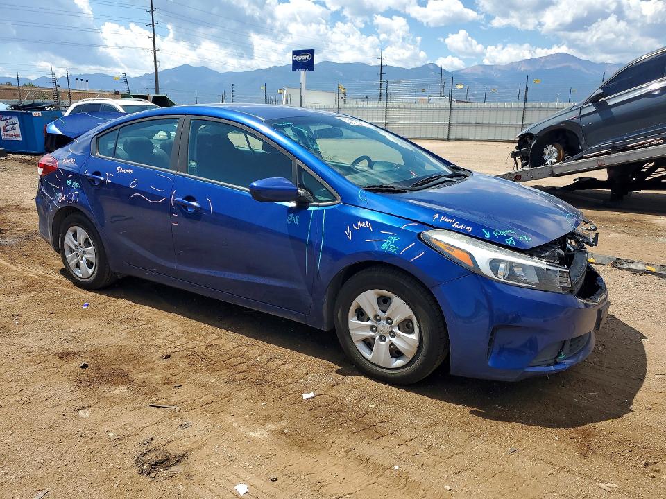 Photo 4 from auction – 2018 KIA FORTE with VIN 3KPFK4A79JE256735