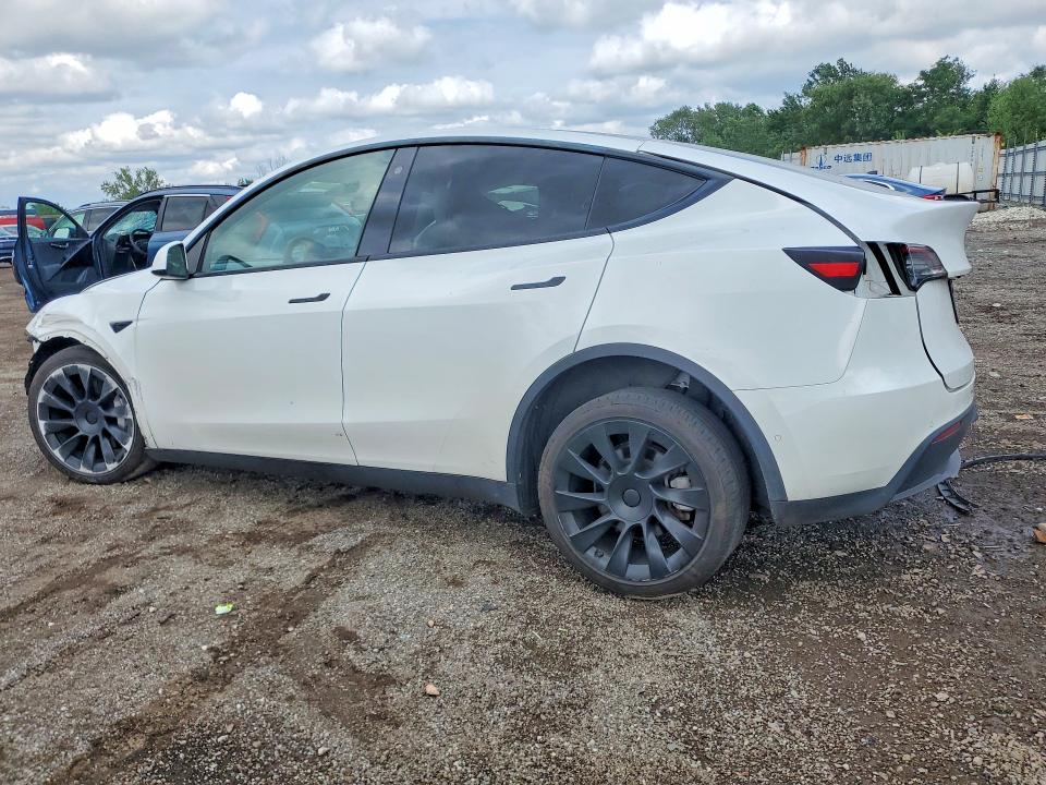 Фото 2 с аукциона – 2021 TESLA MODEL Y с VIN 5YJYGDEE7MF240566