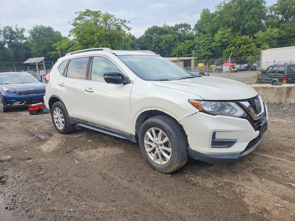 Photo 4 from auction – 2018 NISSAN ROGUE with VIN 5N1AT2MV6JC840163