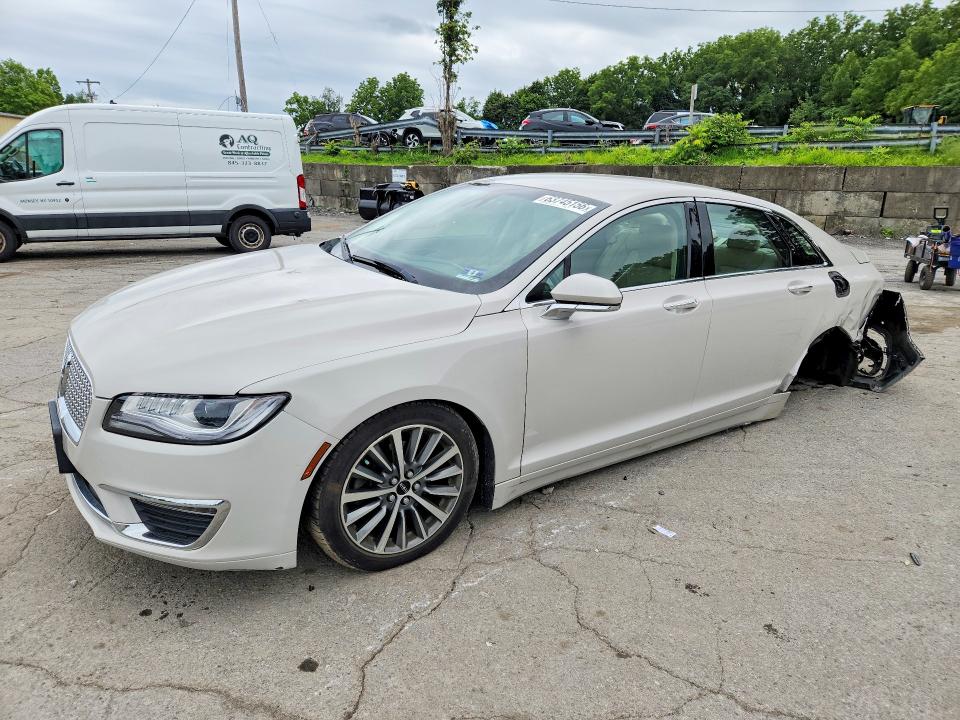 Photo 1 from auction – 2019 LINCOLN MKZ with VIN 3LN6L5D95KR611597