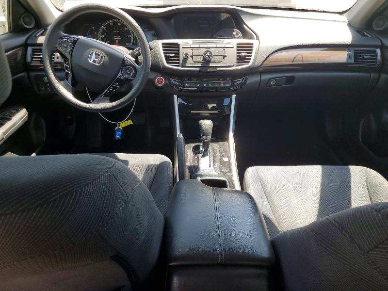 Photo 8 from auction – 2017 HONDA ACCORD with VIN JHMCR6F35HC014119