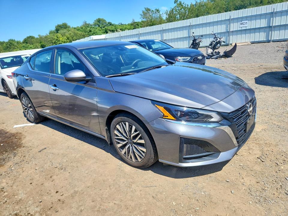 Photo 4 from auction – 2023 NISSAN ALTIMA with VIN 1N4BL4DW2PN423364