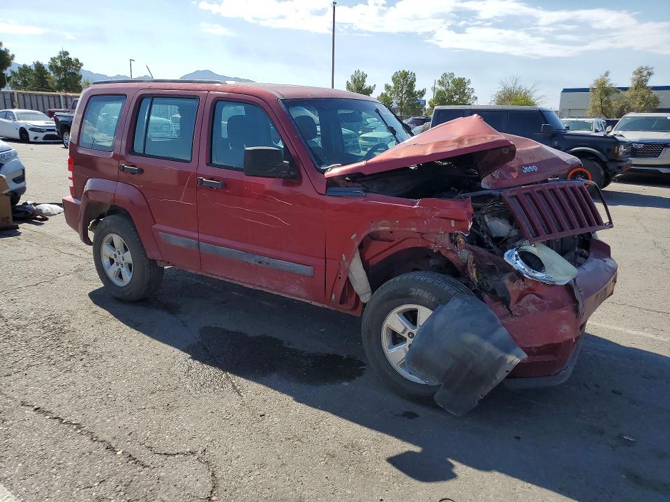 Снимка 4 от търг – 2012 JEEP LIBERTY с VIN 1C4PJLAK3CW201485