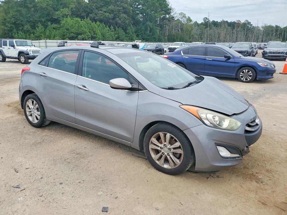 Photo 4 from auction – 2013 HYUNDAI ELANTRA GT with VIN KMHD35LE6DU090956