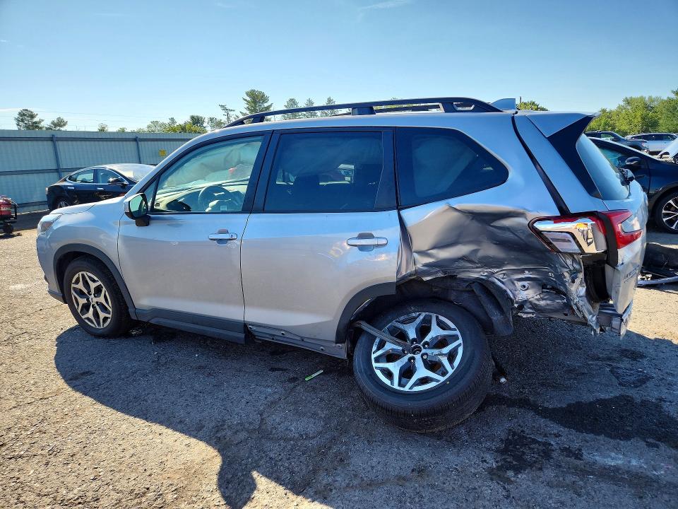 Zdjęcie 2 z aukcji – 2022 SUBARU FORESTER z VIN JF2SKADC6NH418912