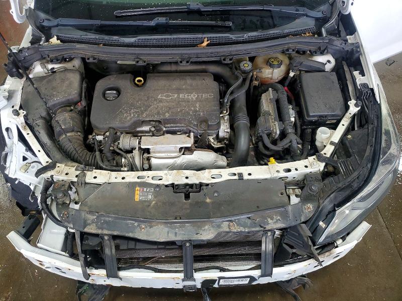 Photo 11 from auction – 2017 CHEVROLET CRUZE with VIN 1G1BE5SM2H7250830
