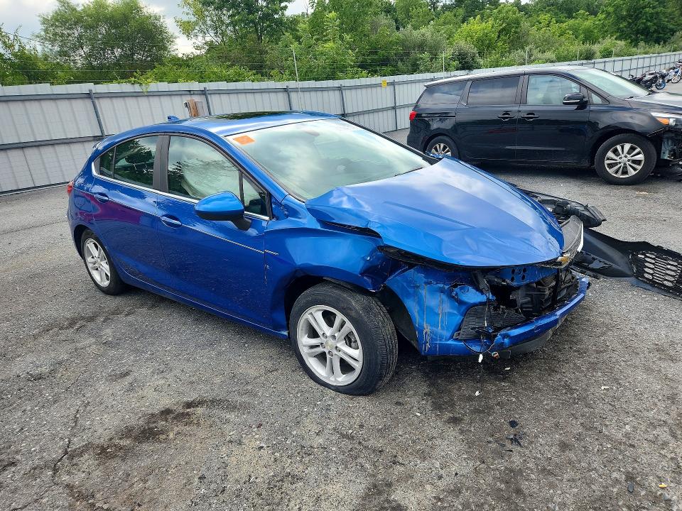 Photo 4 from auction – 2017 CHEVROLET CRUZE with VIN 3G1BE6SMXHS554527