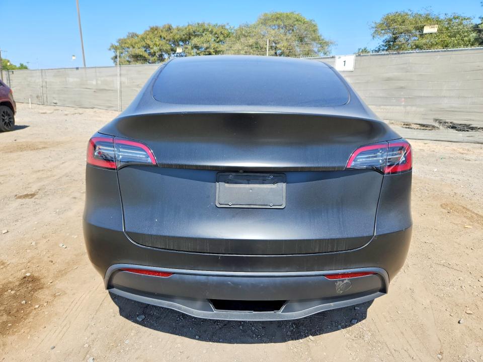Foto 6 de la subasta – 2021 TESLA MODEL Y con VIN 5YJYGDEF7MF277657