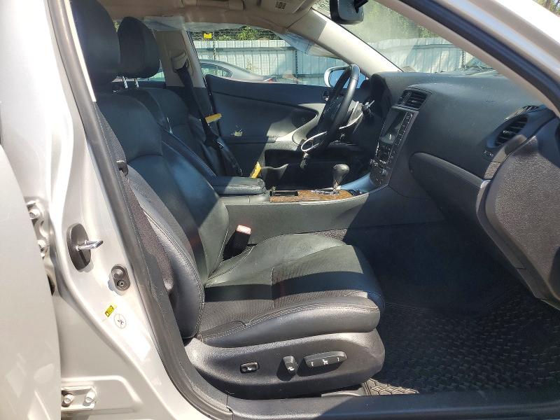 Photo 7 from auction – 2012 LEXUS IS with VIN JTHCF5C24C5056521