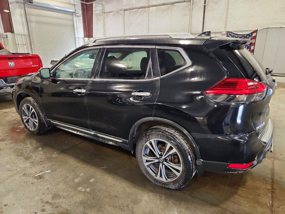 Photo 2 from auction – 2017 NISSAN ROGUE with VIN 5N1AT2MV9HC741234