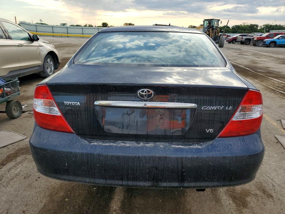 Photo 6 from auction – 2004 TOYOTA CAMRY with VIN 4T1BF30K54U074311