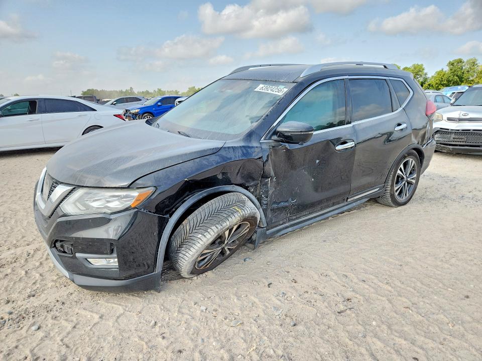 NISSAN ROGUE 2017 with VIN JN8AT2MTXHW398536 - Photo from auction