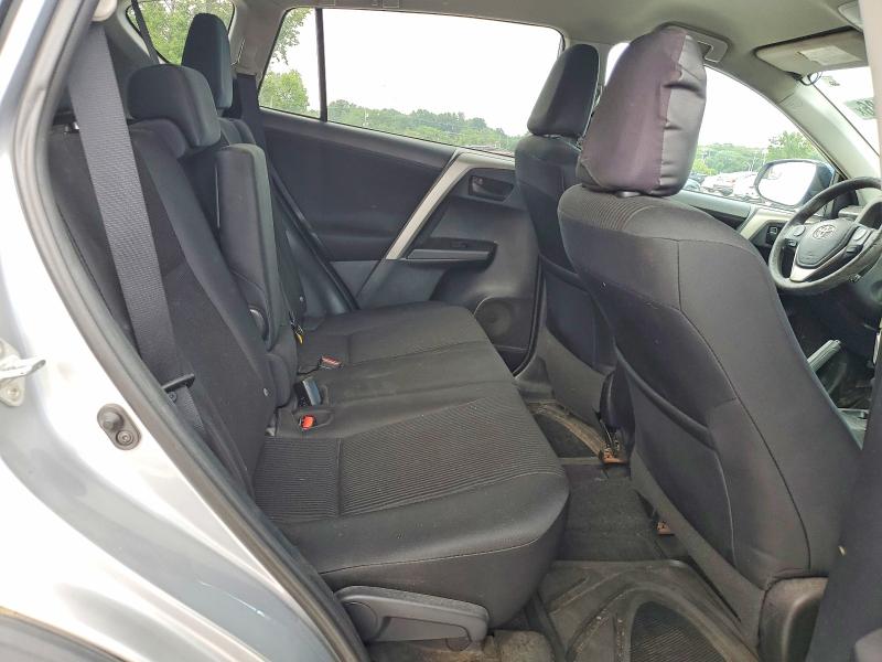 Photo 10 from auction – 2016 TOYOTA RAV4 with VIN 2T3BFREV2GW515071