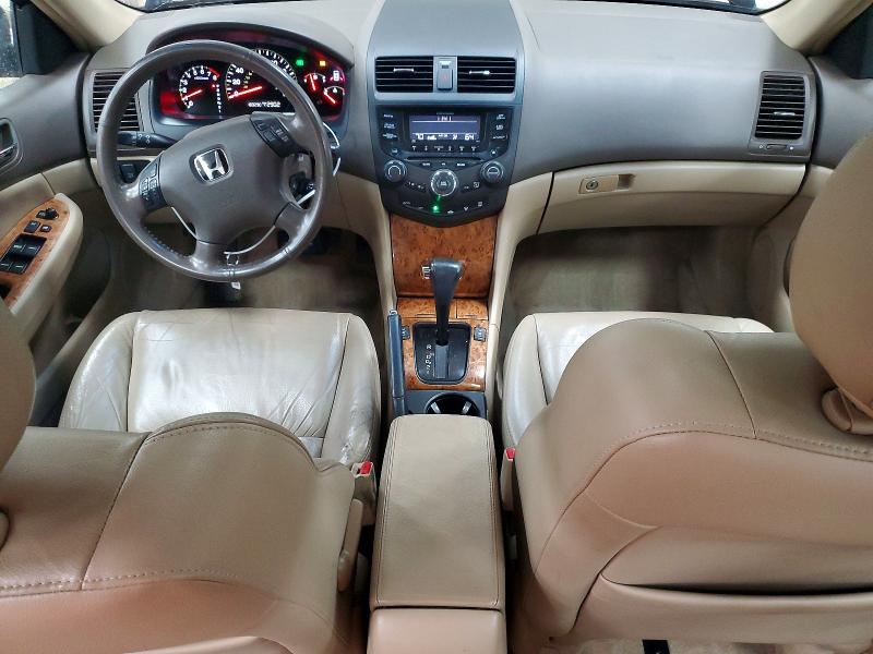 Photo 8 from auction – 2005 HONDA ACCORD with VIN 1HGCM66555A071690