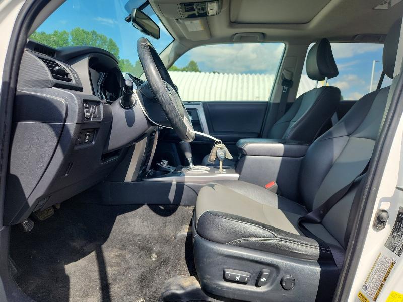 Photo 7 from auction – 2016 TOYOTA 4RUNNER with VIN JTEBU5JR4G5388396