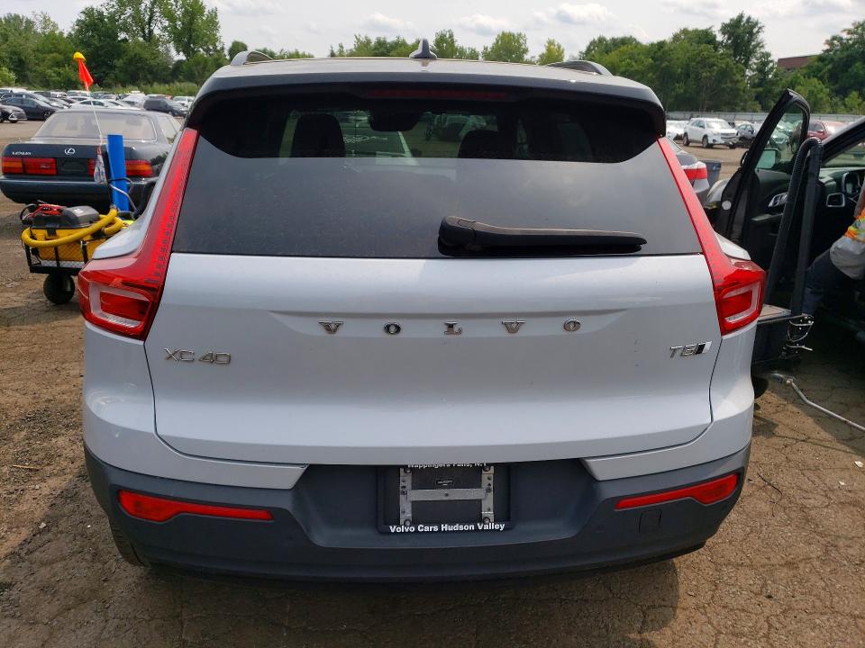 Photo 6 from auction – 2021 VOLVO XC40 with VIN YV4162UM0M2542721