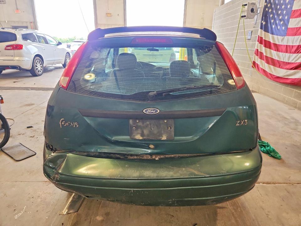 Photo 6 from auction – 2001 FORD FOCUS with VIN 3FAFP31341R132427