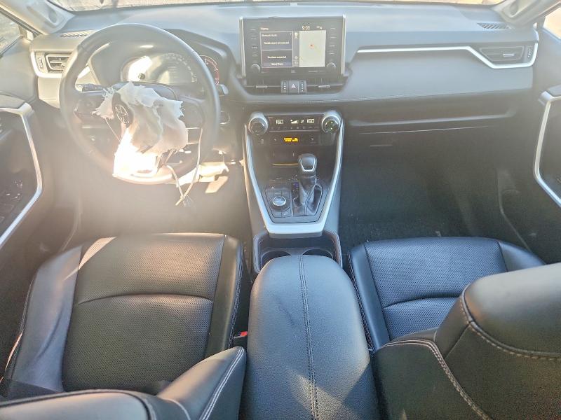Photo 8 from auction – 2020 TOYOTA RAV4 with VIN 2T3D1RFV9LC120774