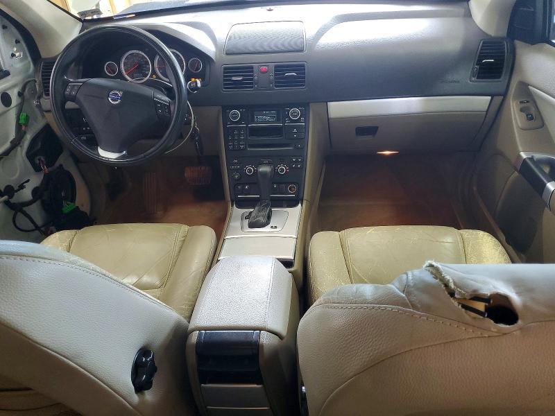 Photo 8 from auction – 2013 VOLVO XC90 with VIN YV4952CZ2D1641386