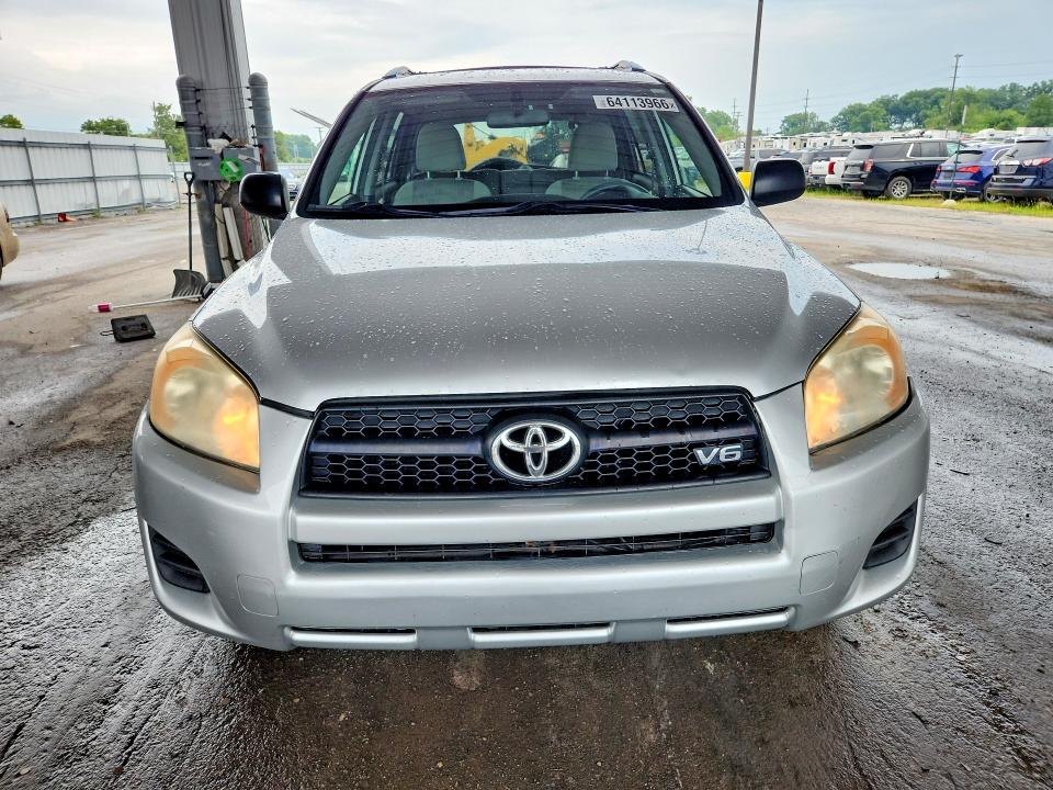 Photo 5 from auction – 2010 TOYOTA RAV4 with VIN JTMBK4DVXAD017740