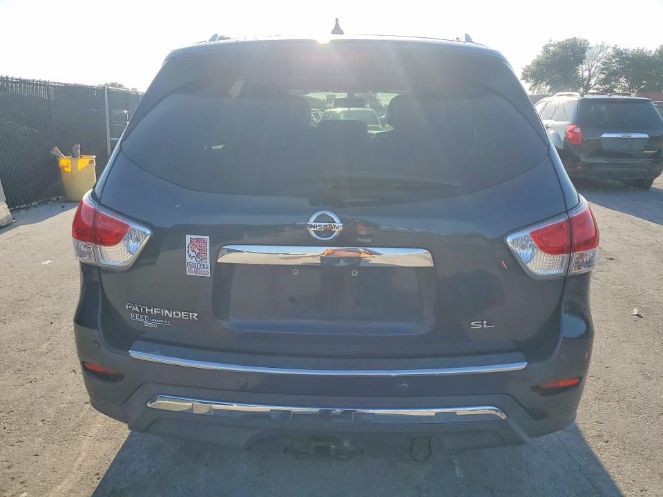 Photo 6 from auction – 2015 NISSAN PATHFINDER with VIN 5N1AR2MN2FC723248