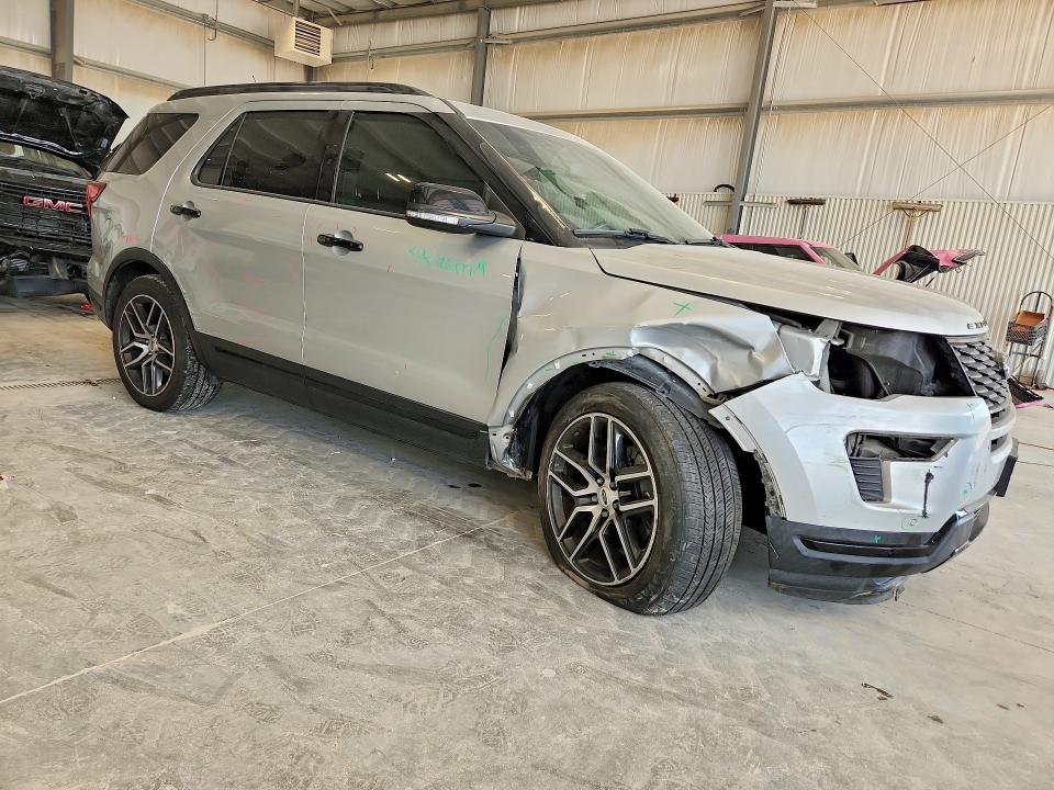 Photo 4 from auction – 2019 FORD EXPLORER with VIN 1FM5K8GT9KGB20769