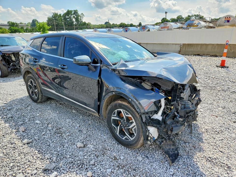 Photo 4 from auction – 2023 KIA SPORTAGE with VIN KNDPU3AF4P7176347