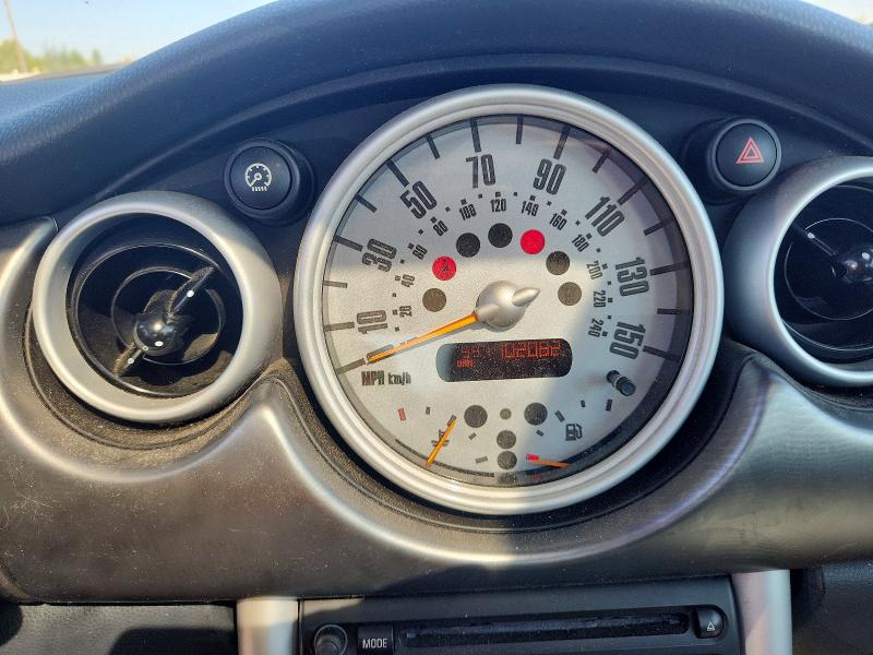 Photo 9 from auction – 2004 MINI COOPER with VIN WMWRE33494TD85071