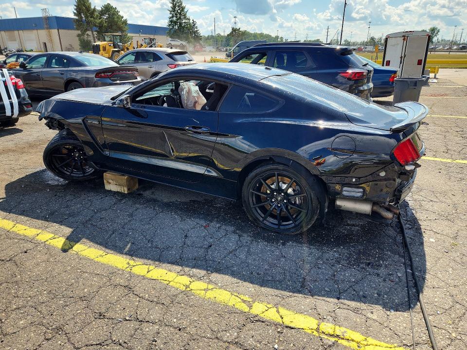 Photo 2 from auction – 2017 FORD MUSTANG with VIN 1FA6P8JZ2H5526183