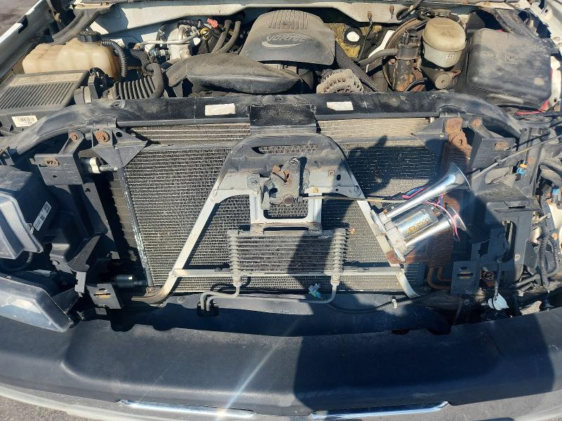 Photo 11 from auction – 2004 CHEVROLET SILVERADO with VIN 2GCEK13T341390789