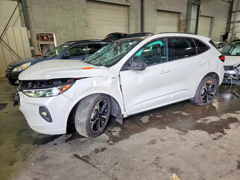 صورة رقم 1 من المزاد - 2025 FORD ESCAPE مع VIN 1FMCU9PZ3SUB14897