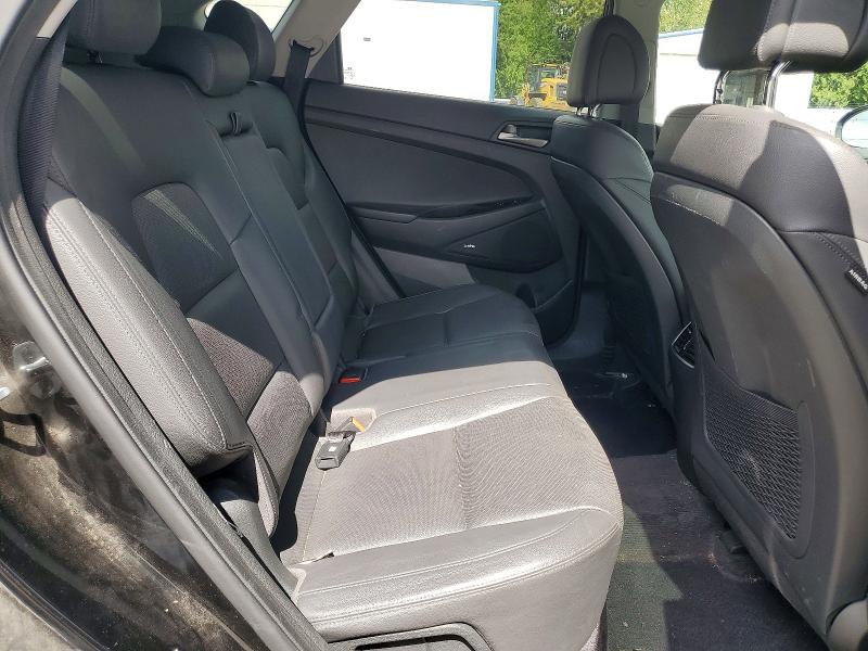 Photo 11 from auction – 2018 HYUNDAI TUCSON with VIN KM8J3CA25JU717044