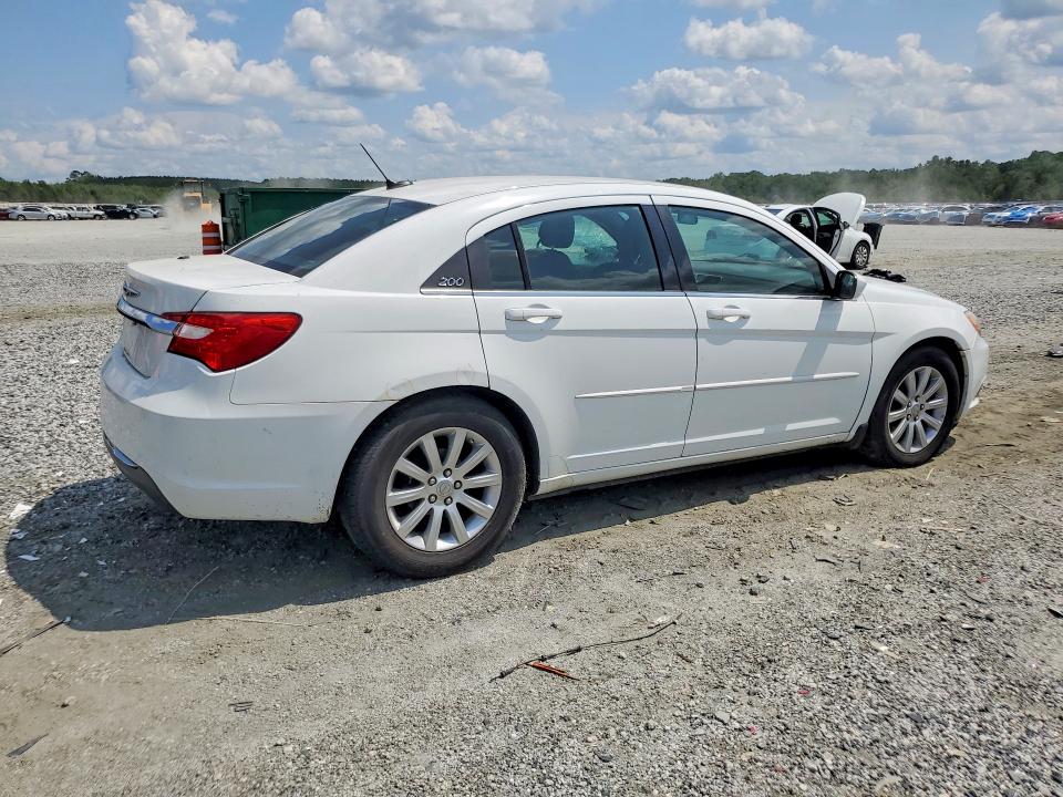 Photo 3 from auction – 2012 CHRYSLER 200 with VIN 1C3CCBBBXCN166746