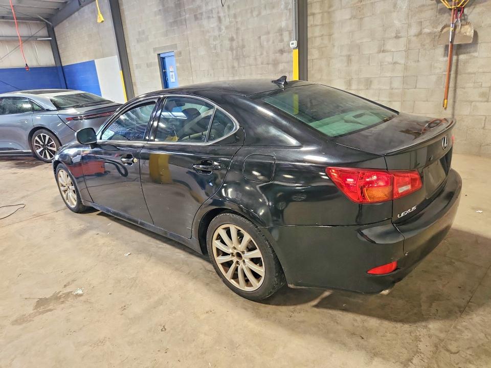 Photo 2 from auction – 2007 LEXUS IS 250 with VIN JTHBK262575032526
