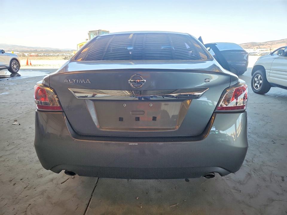 Photo 6 from auction – 2015 NISSAN ALTIMA with VIN 1N4AL3AP1FC463853