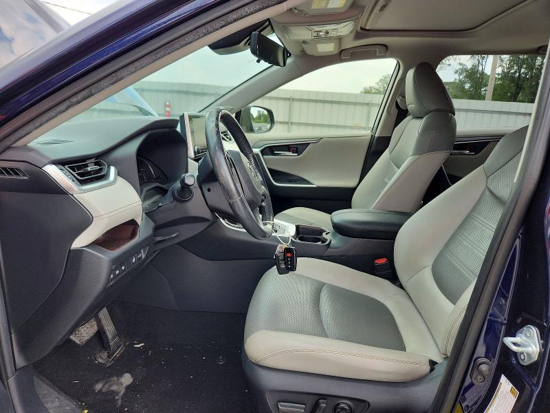 Photo 7 from auction – 2020 TOYOTA RAV4 with VIN JTMY1RFVXLD044558
