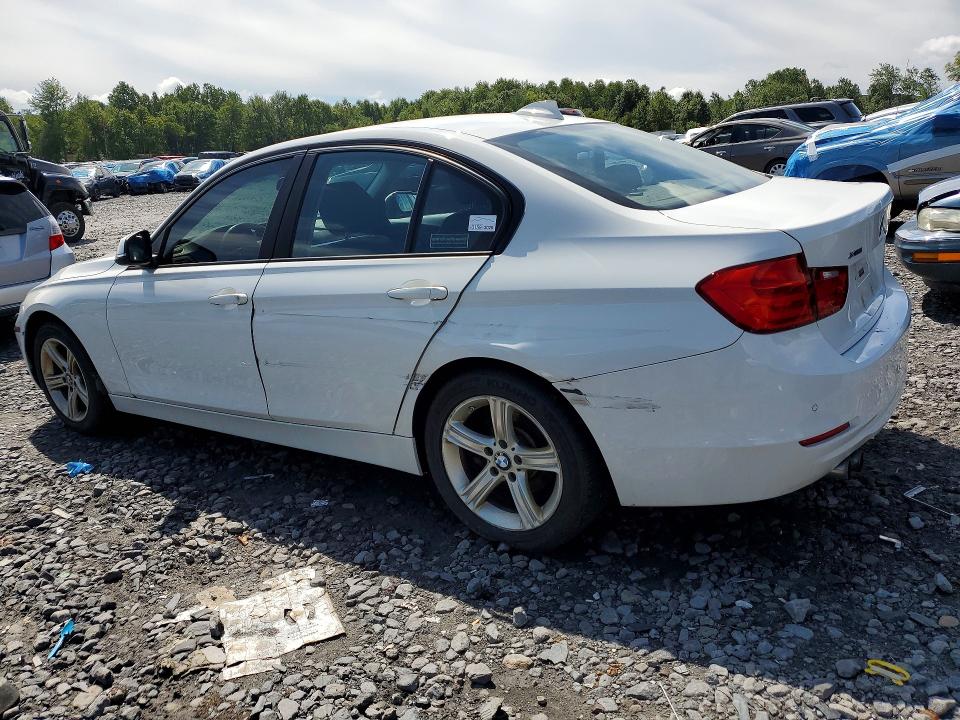 Photo 2 from auction – 2015 BMW 328 with VIN WBA3B5G59FNS18422