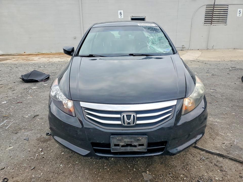 Photo 5 from auction – 2011 HONDA ACCORD with VIN 1HGCP2F82BA130071