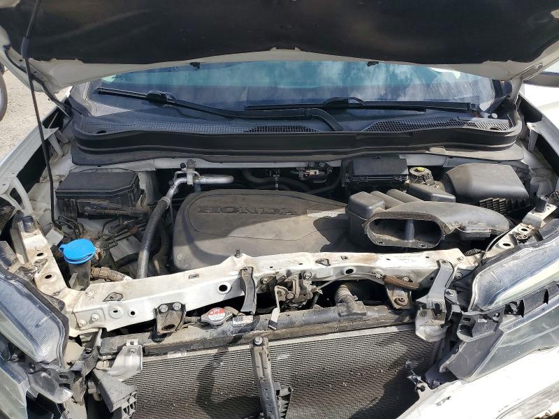 Photo 12 from auction – 2017 HONDA PILOT with VIN 5FNYF5H10HB041821