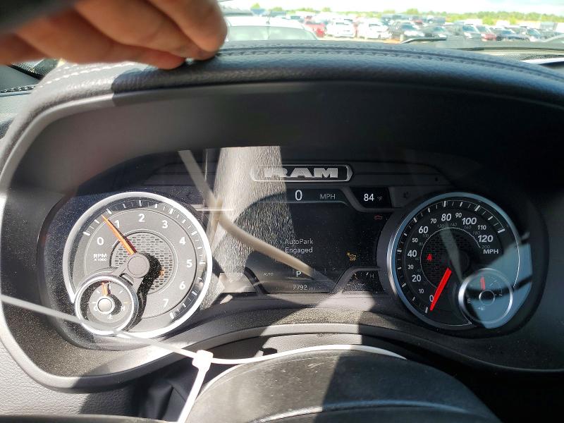 Zdjęcie 9 z aukcji – 2026 RAM 1500 z VIN 1C6RREJP2TN184166