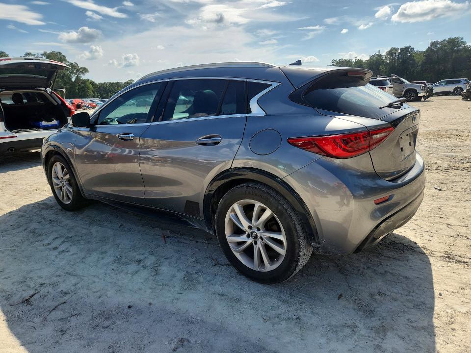 Photo 2 from auction – 2017 INFINITI QX30 with VIN SJKCH5CP8HA015604
