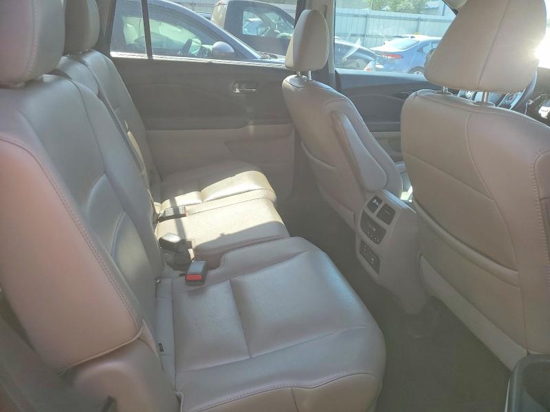 Photo 11 from auction – 2018 HONDA PILOT with VIN 5FNYF5H94JB003892