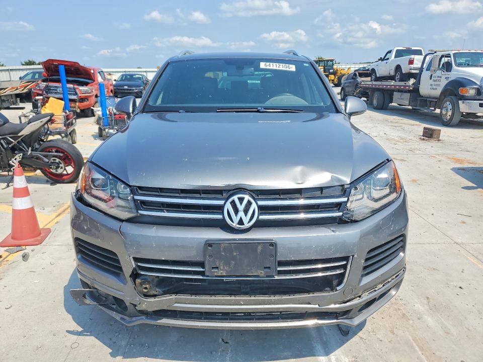 Photo 5 from auction – 2014 VOLKSWAGEN TOUAREG with VIN WVGDP9BP0ED013225