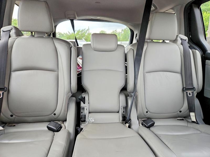 Photo 10 from auction – 2018 HONDA ODYSSEY with VIN 5FNRL6H79JB056279