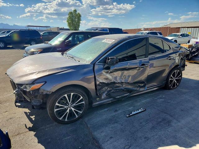 Снимка 1 от търг – 2019 TOYOTA CAMRY с VIN 4T1B11HK6KU194204